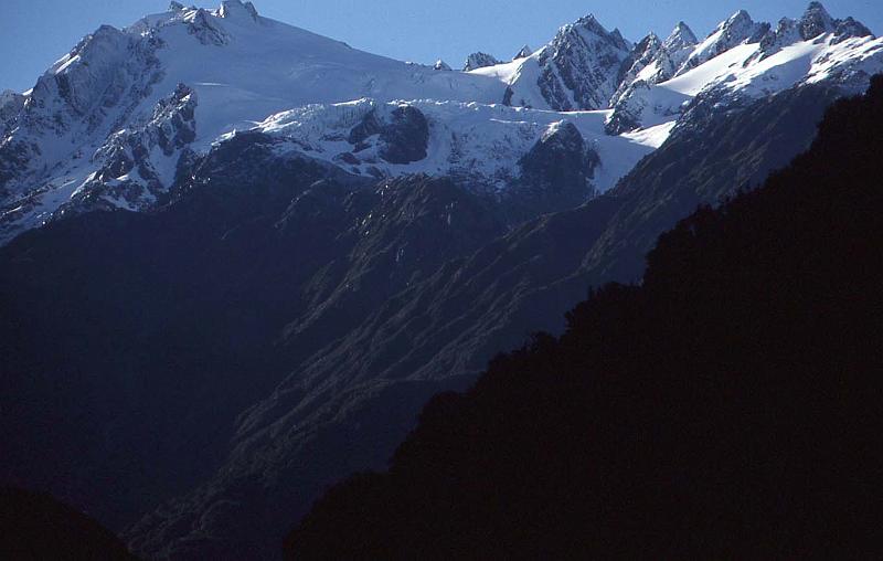 WT 0200 043-12 New Zealand.jpg